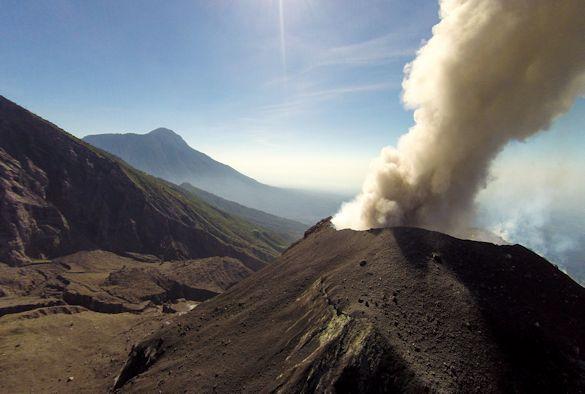 Utbruddenes røtter: Geologiske forhold som forårsaker vulkanaktivitet på Island